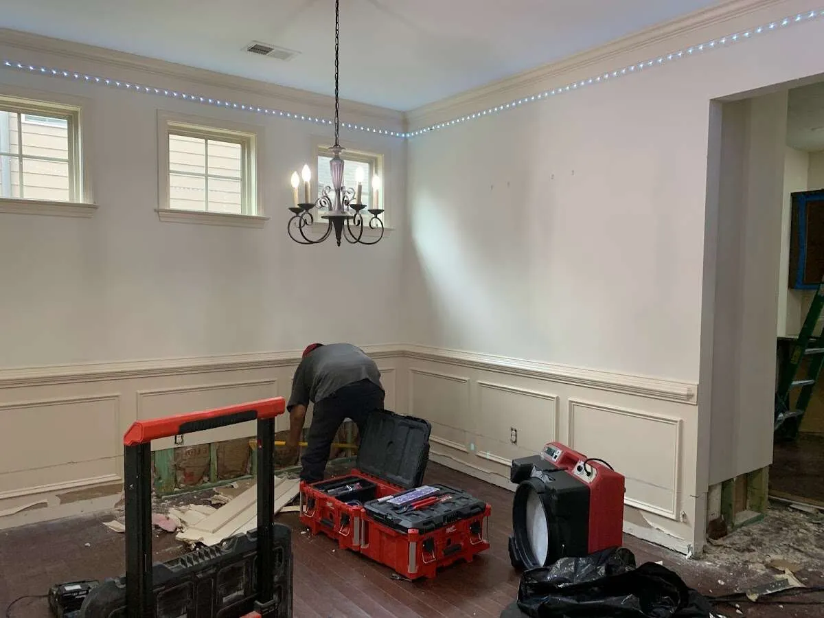 Restoration technician with professional equipment in Sleepy Hollow